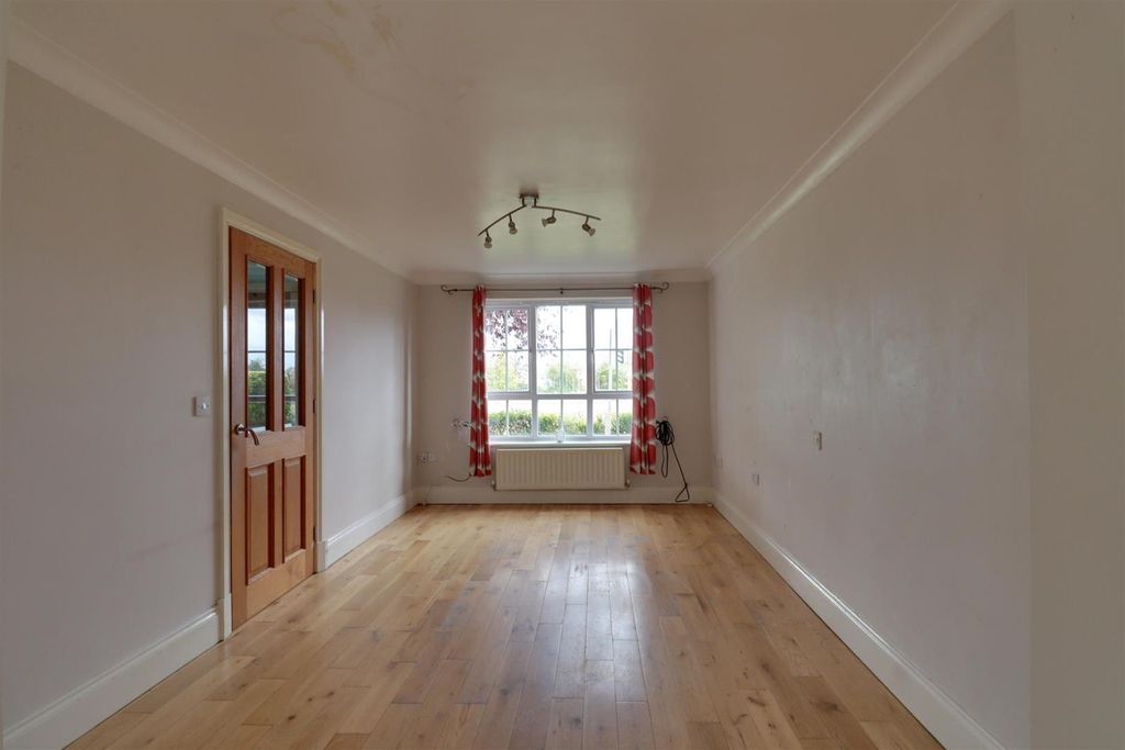 Property photo 2 of 26 Img_4917-Img_4919.Jpg