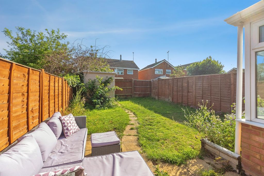 Property photo 2 of 17