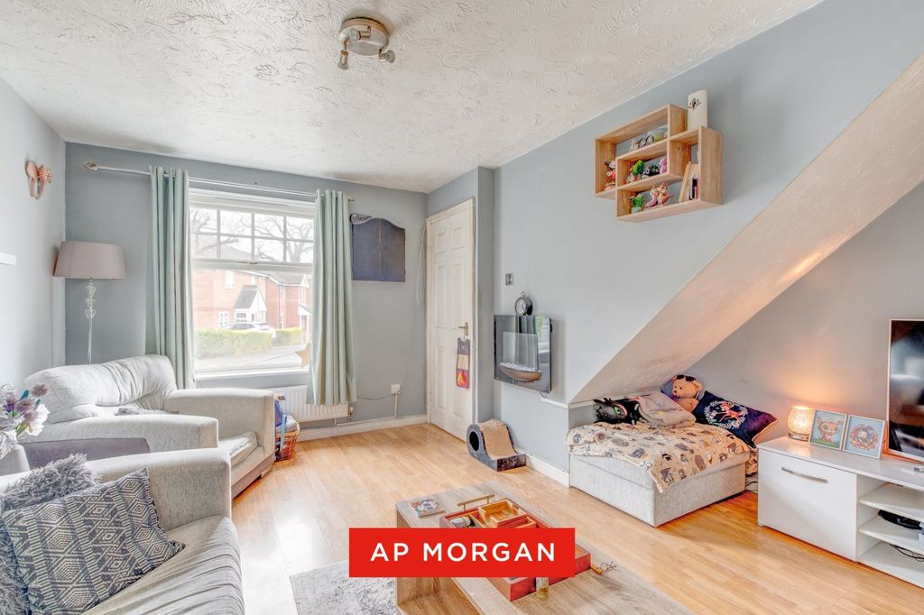 Property photo 3 of 11 Picture No. 13