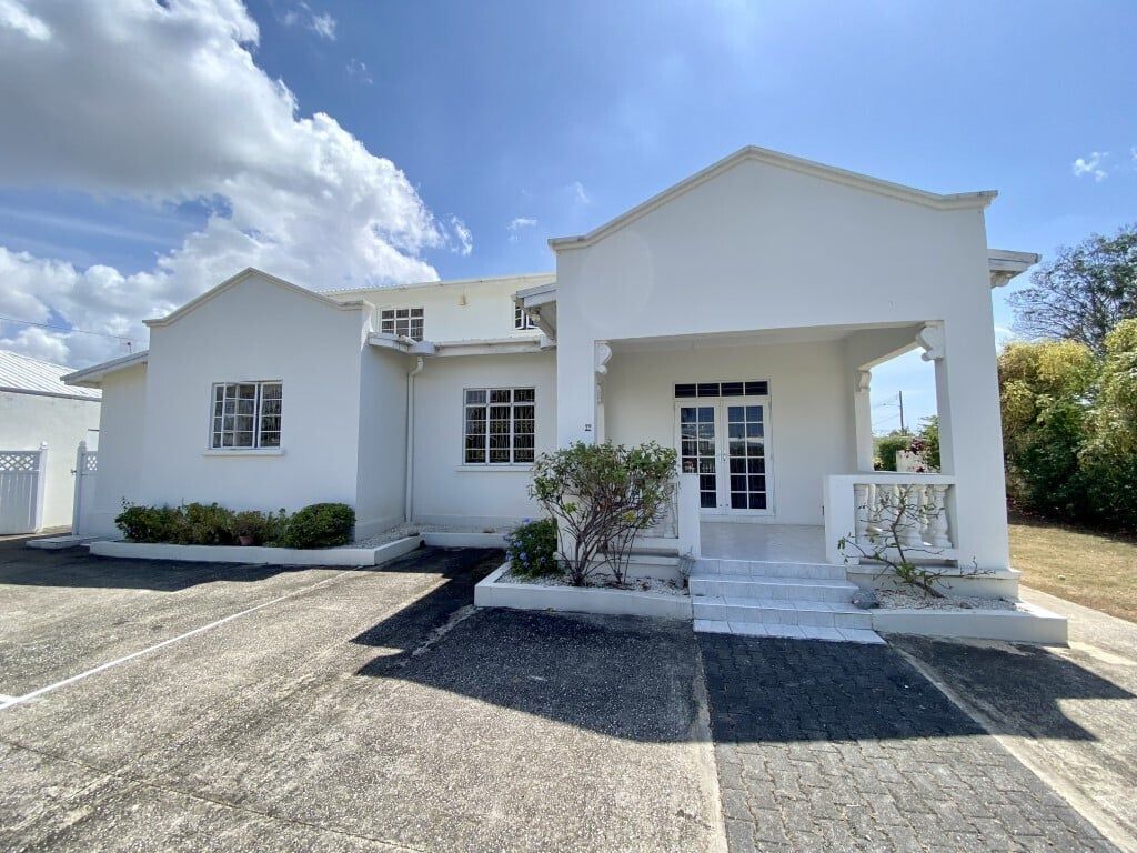 Property photo 1 of 5