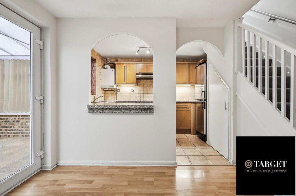 Property photo 3 of 26 010_Img_9712_Autoremove_15777003.Jpg