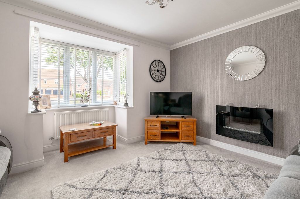 Property photo 3 of 22