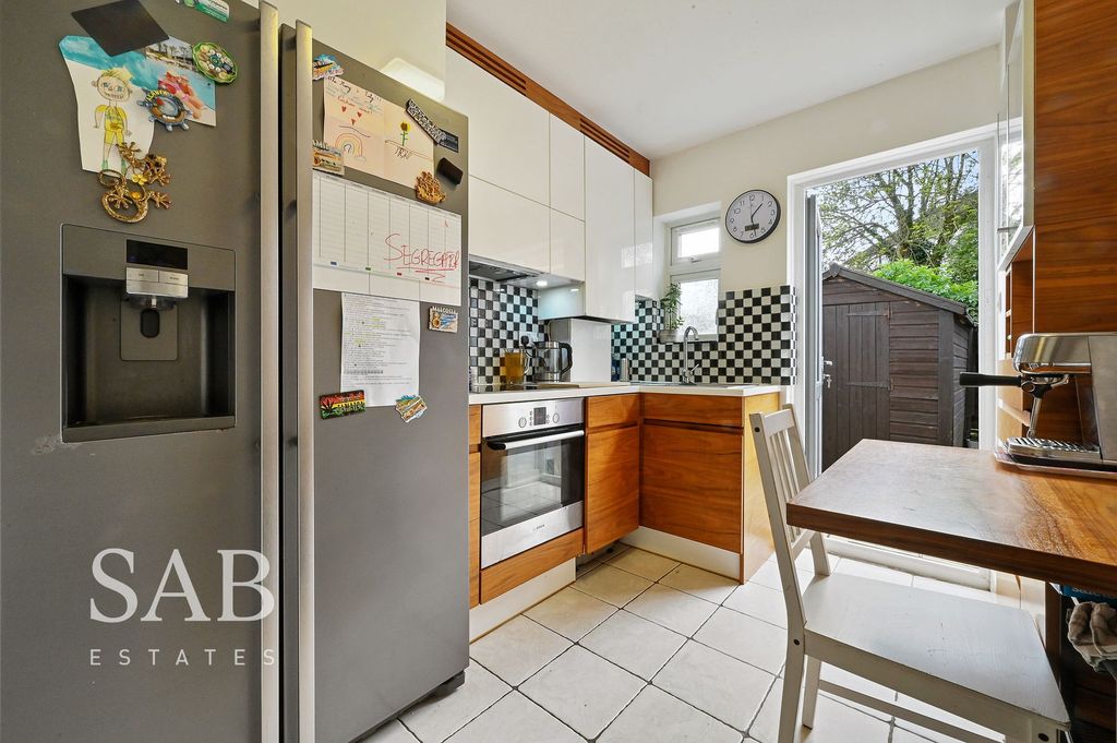 Property photo 3 of 9