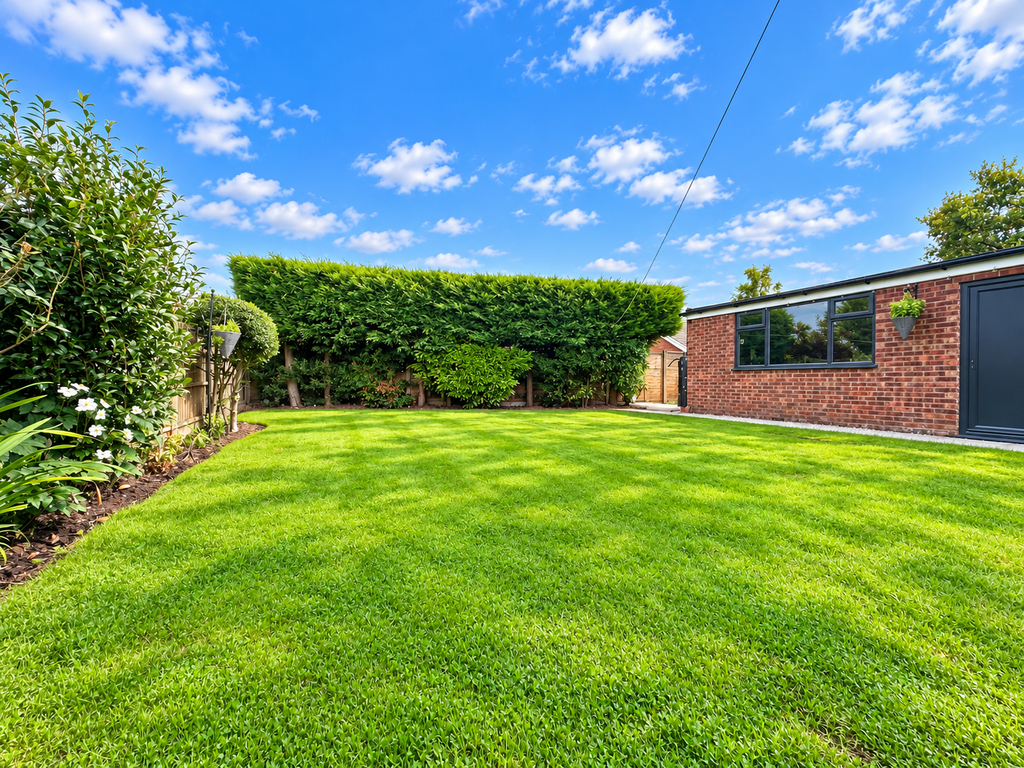 Property photo 3 of 37 07