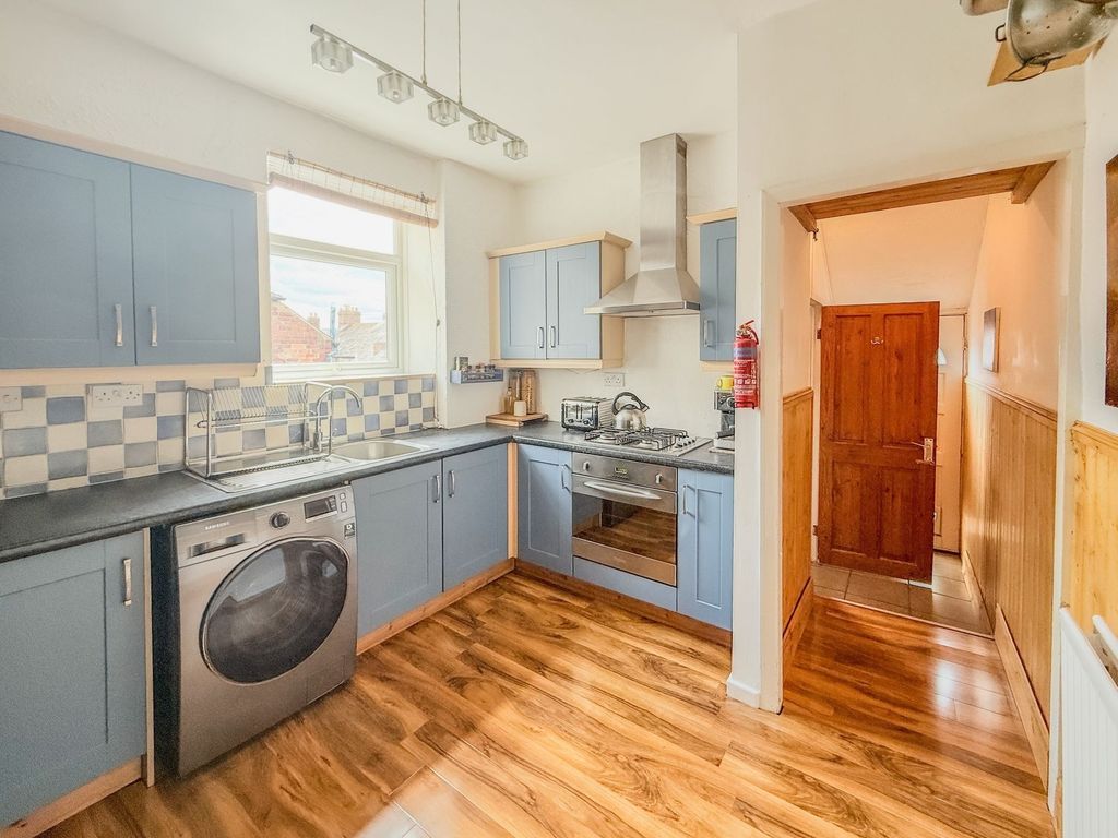 Property photo 1 of 12 Kitchen