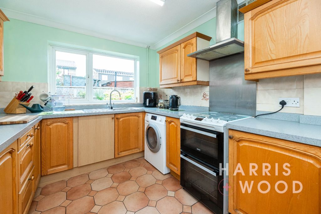 Property photo 3 of 25 4319606