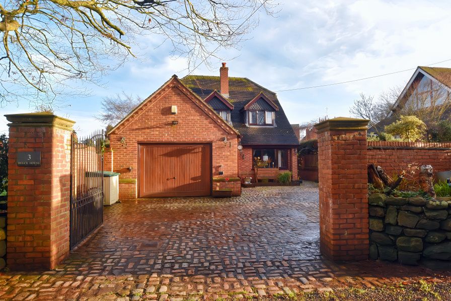 Property photo 1 of 31 Front Aspect