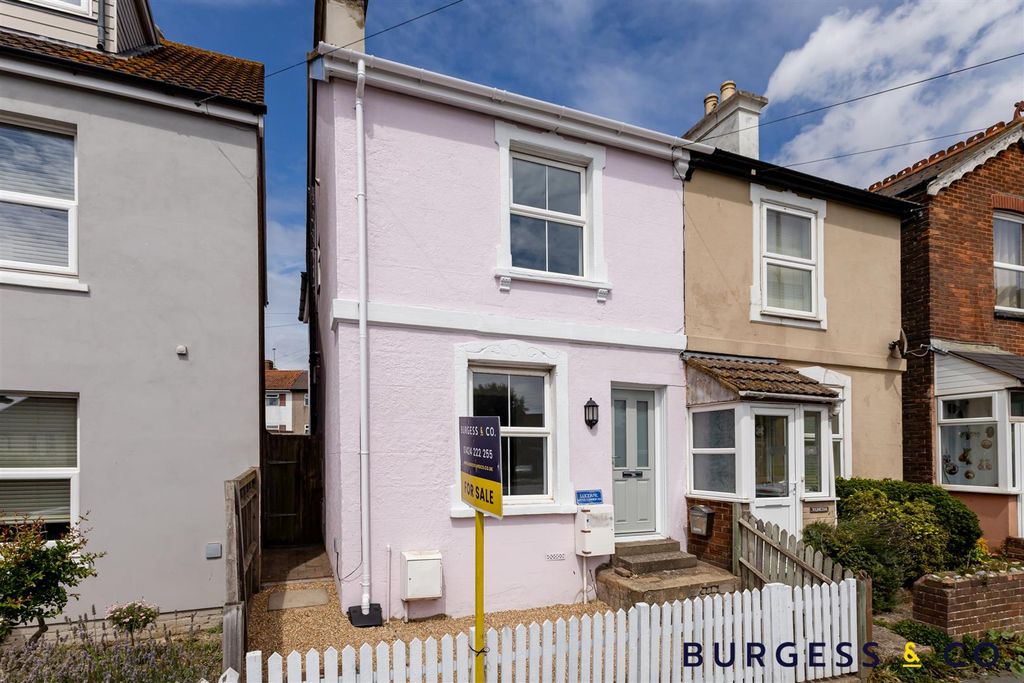 Property photo 1 of 16 Untitled-2014.Jpg