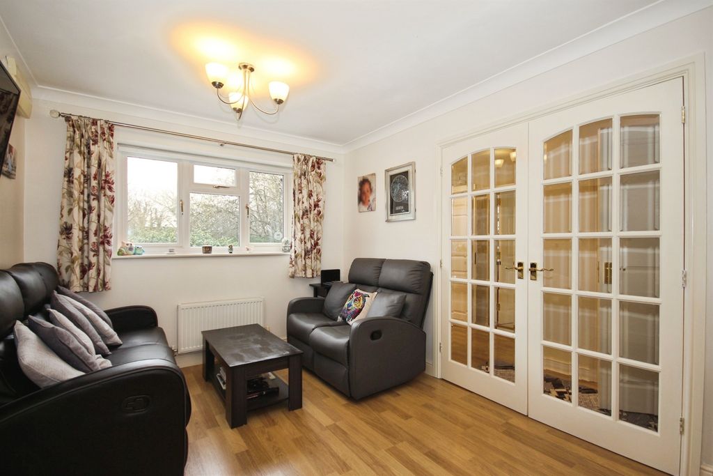 Property photo 3 of 19