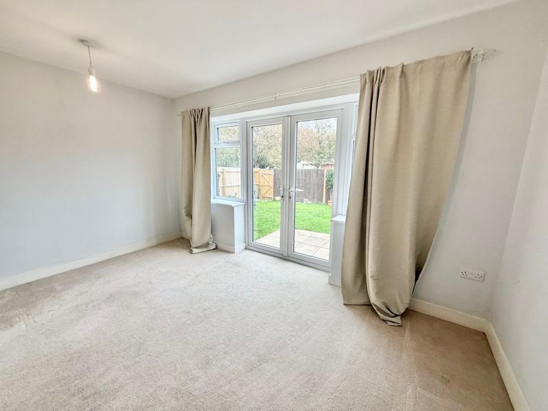 Property photo 3 of 12 Photo 5