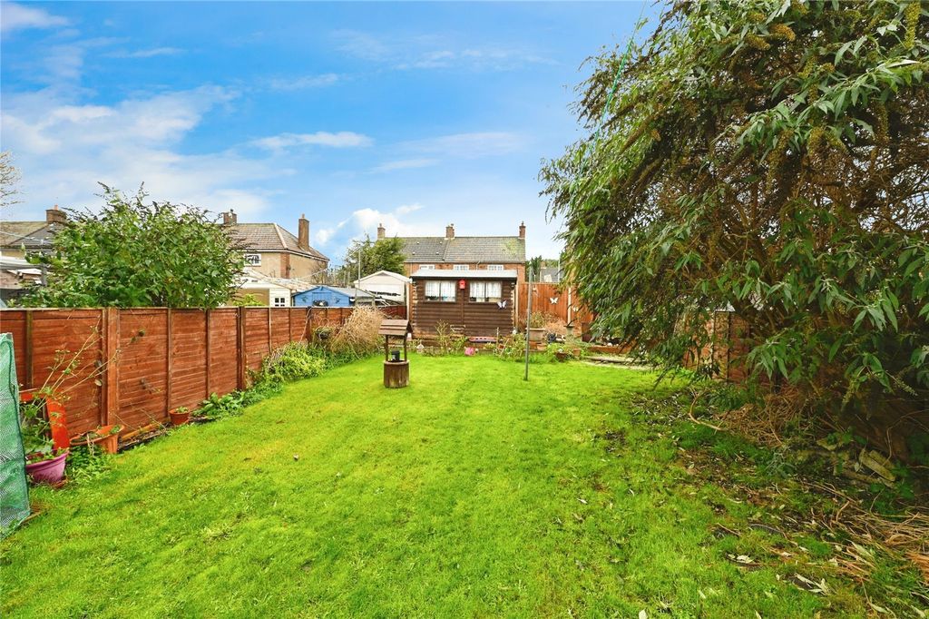 Property photo 2 of 23 Picture No. 16