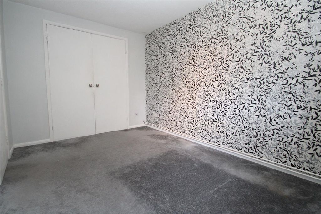 Property photo 2 of 9 Img_1033.Jpg