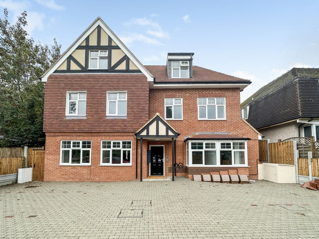 Property photo 2 of 12 External