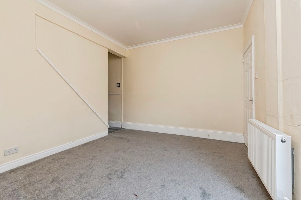 Property photo 3 of 14 Photo