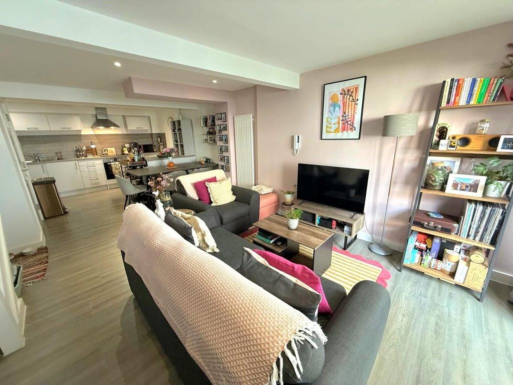 Property photo 2 of 15 7.Jpg
