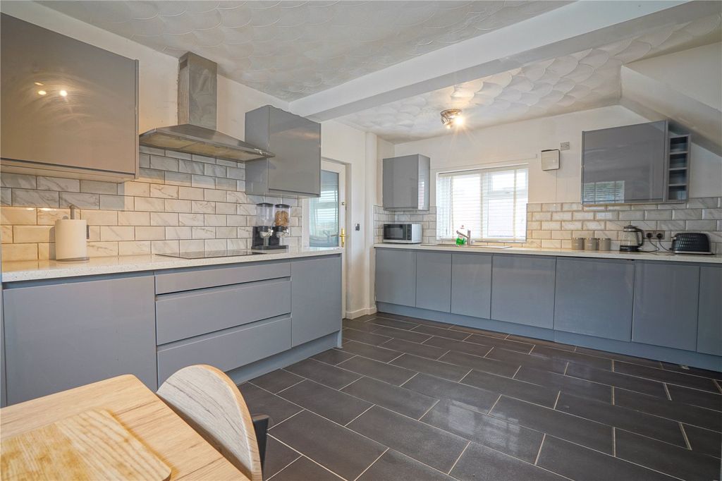 Property photo 2 of 13 Picture No. 08