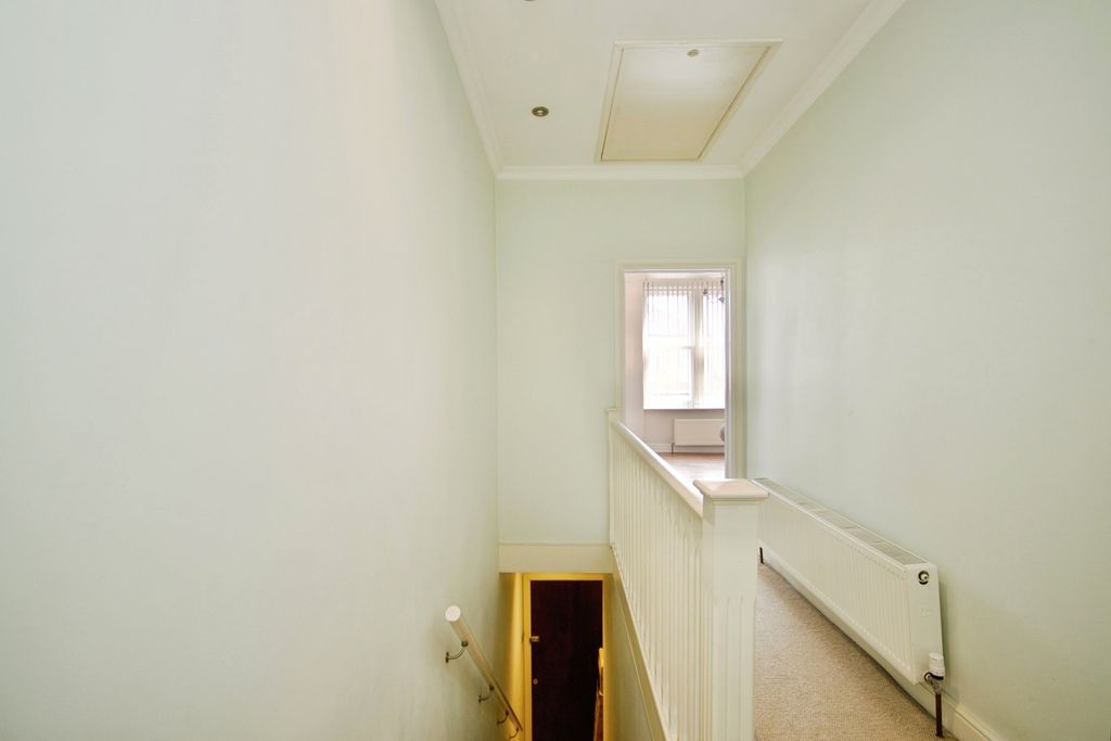 Property photo 3 of 21 Pbox-Img.Jpg