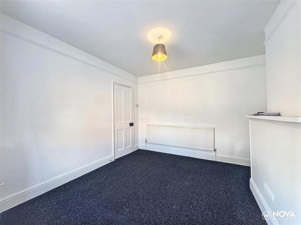Property photo 3 of 18 Img_3552.Jpg