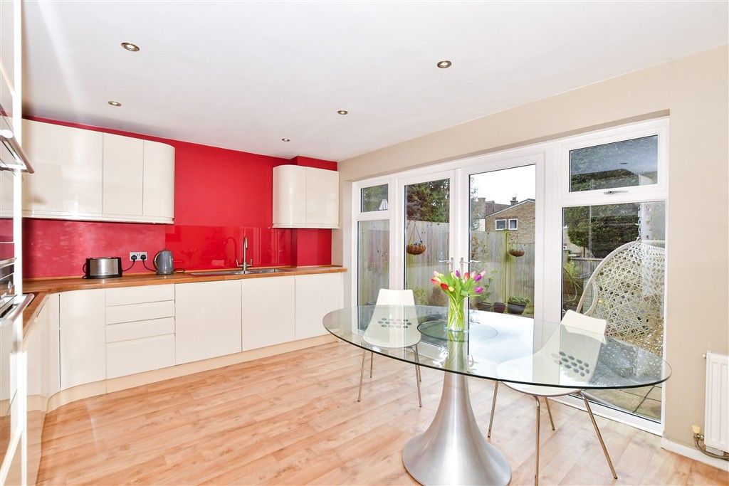 Property photo 3 of 10 Kitchen/Diner