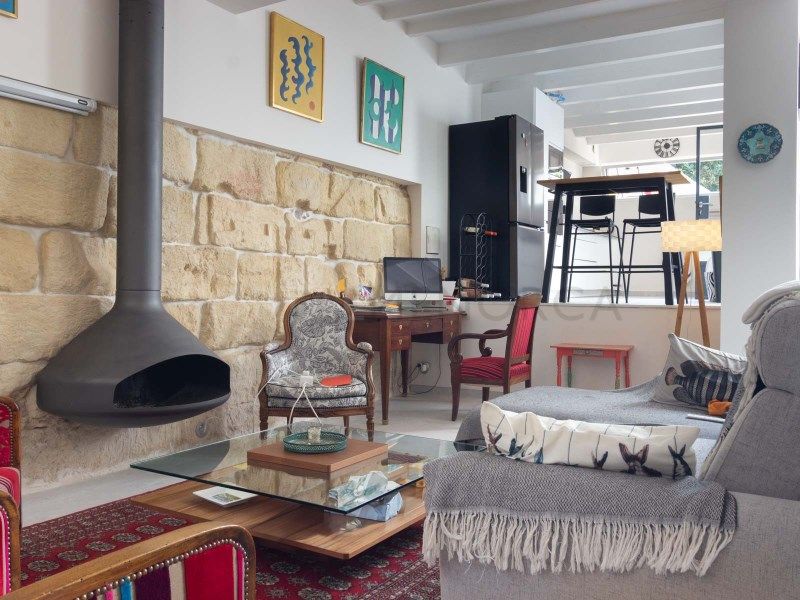 Property photo 1 of 35