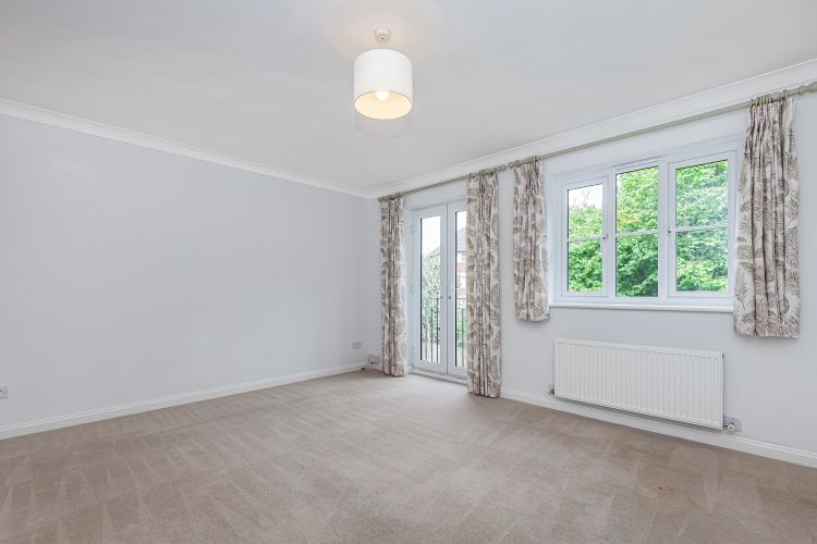 Property photo 2 of 10 300195