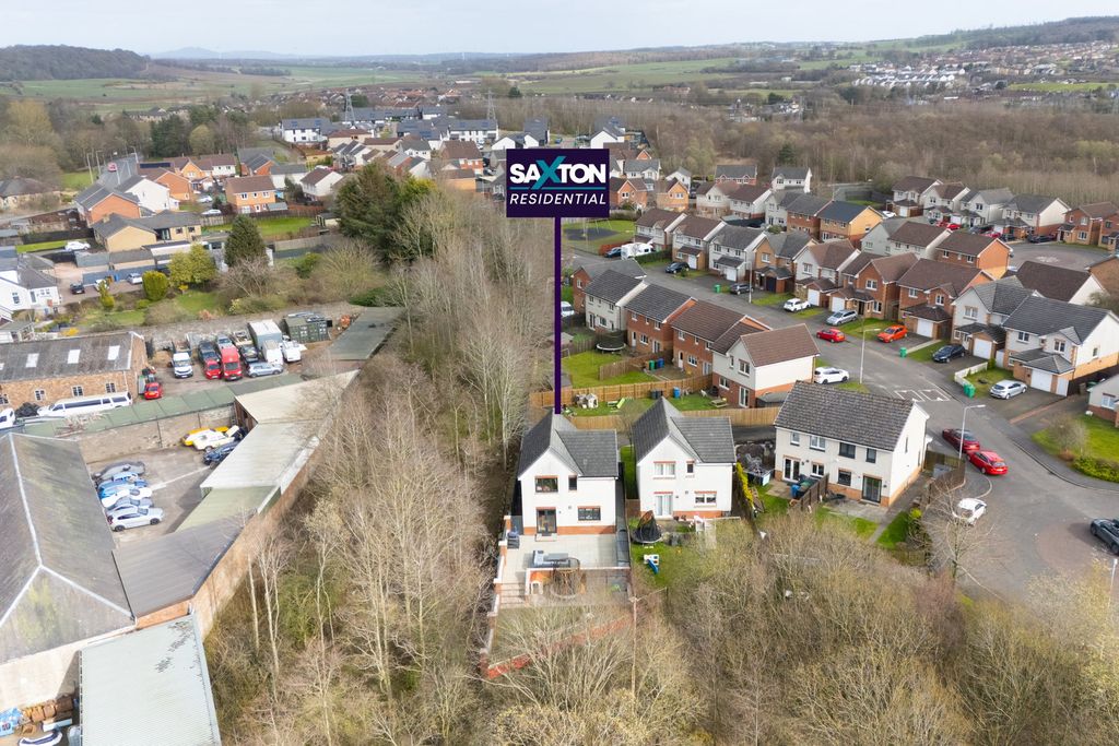 Property photo 3 of 34