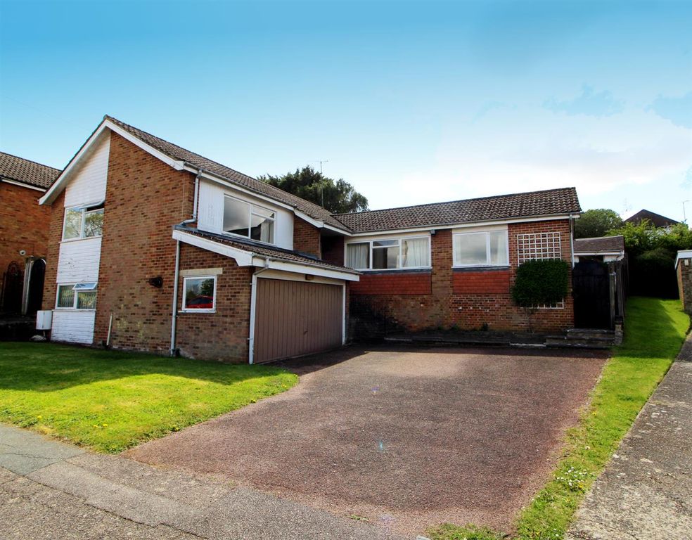 Property photo 1 of 12 Afront E.Jpg
