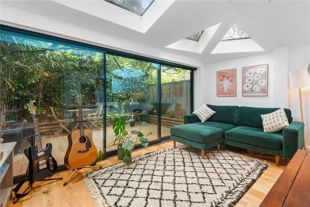 Property photo 3 of 10 Reception Room