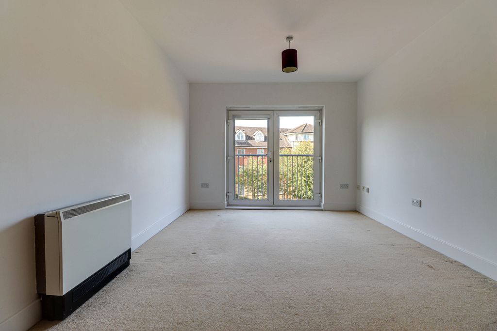 Property photo 2 of 11 Reception Room