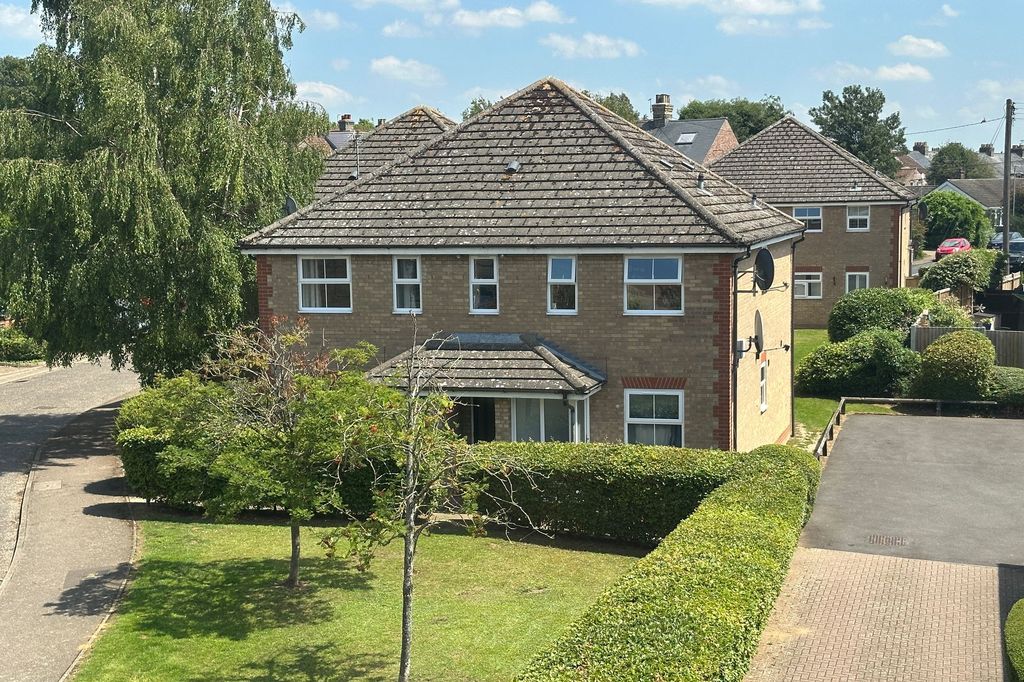 Property photo 1 of 8