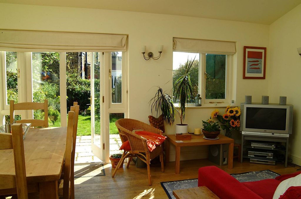 Property photo 2 of 7