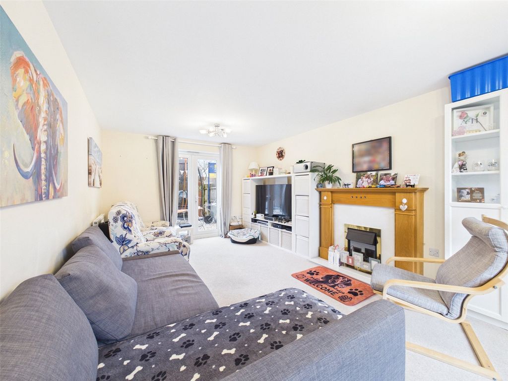 Property photo 3 of 17 Picture No. 22