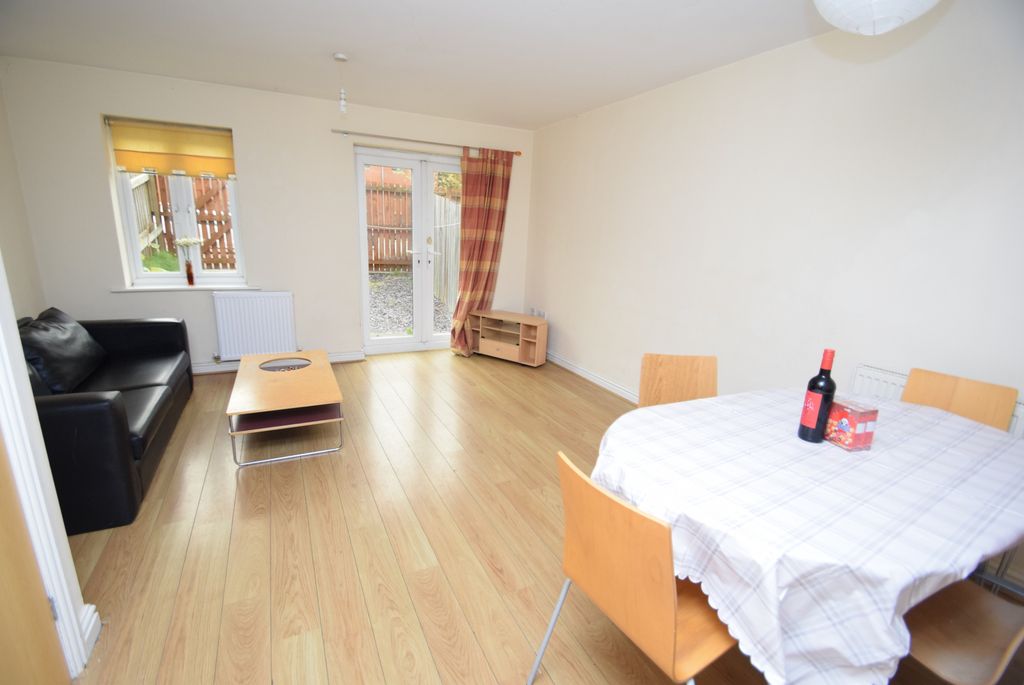 Property photo 2 of 15 Gallery