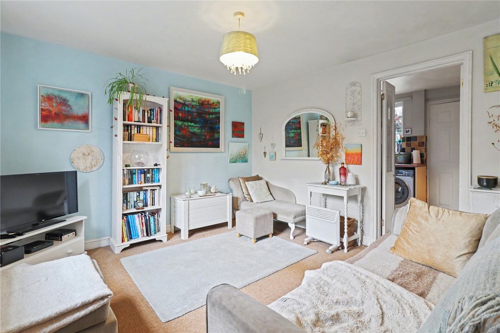 Property photo 2 of 12 Living Room