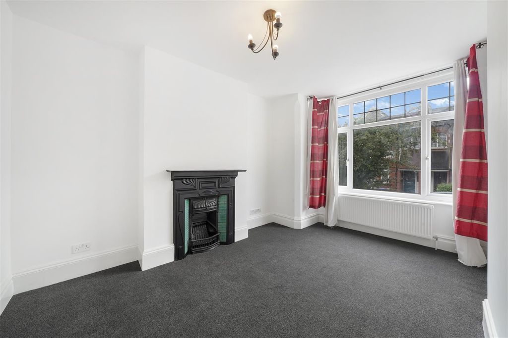 Property photo 2 of 18 Reception Room