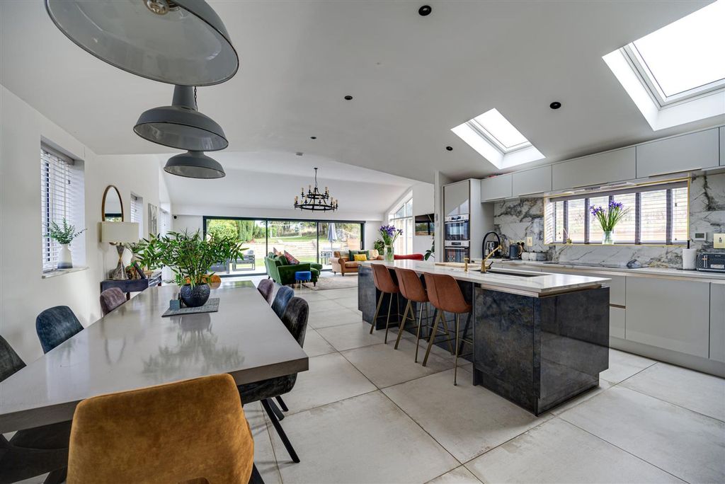 Property photo 2 of 49 Dsc_3000-Dsc_3002.Jpg