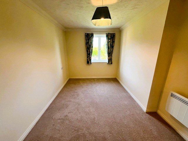 Property photo 2 of 33 Gallery