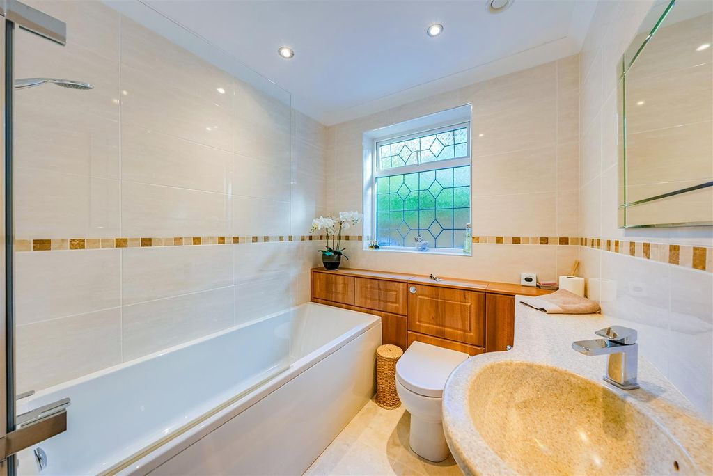Additional image 14 of 4 bed detached bungalow for saleGorsewood Road, Hartley, Longfield DA3