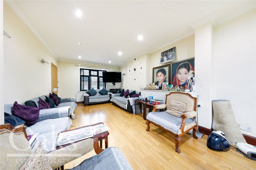 Property photo 2 of 12 Picture No. 08