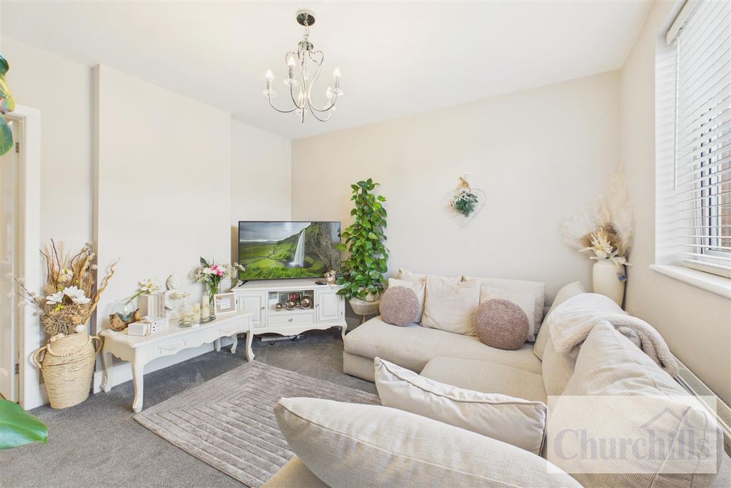 Property photo 3 of 16 Cam04454G0-Pr0031-Still002.Jpg