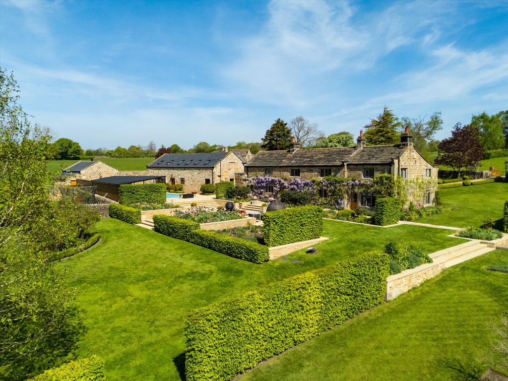 Property photo 2 of 55 Image