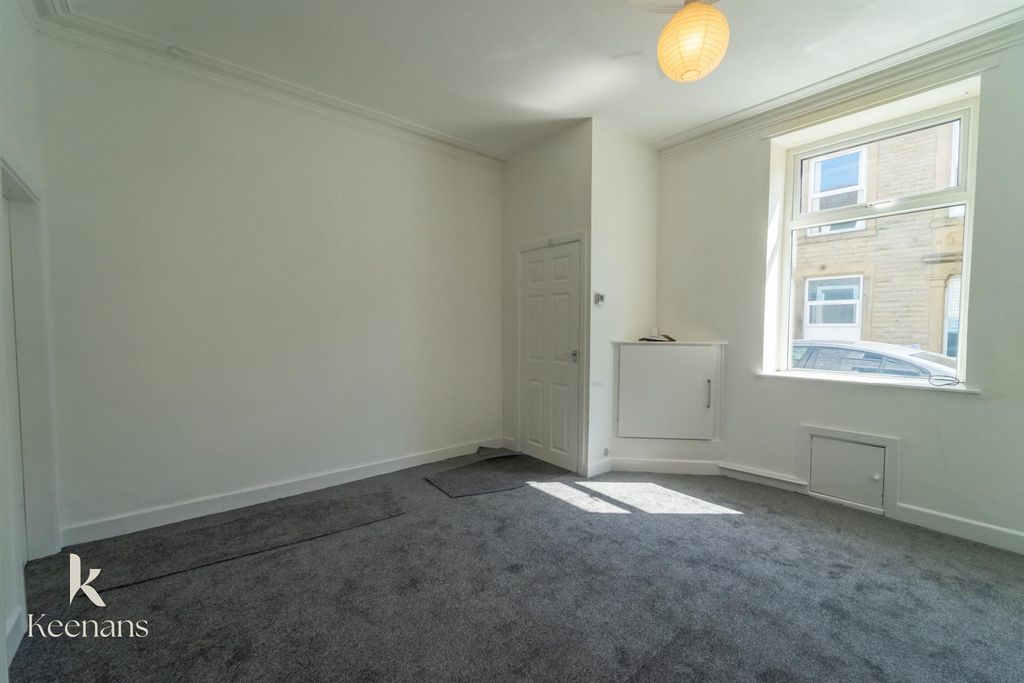 Property photo 2 of 16 Jacob St (4).Jpg