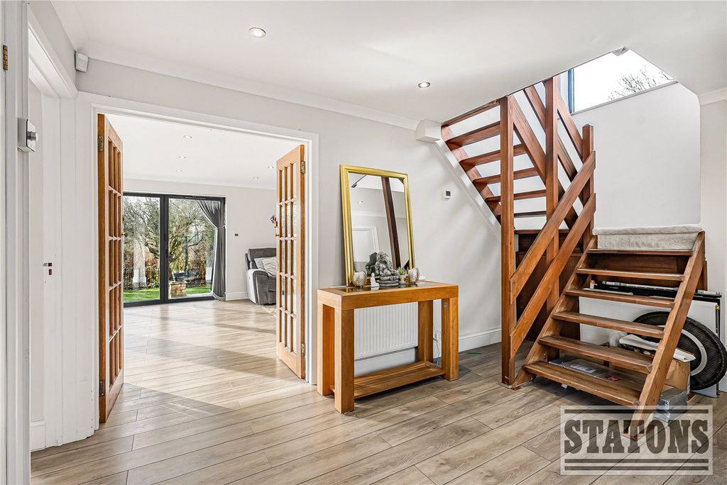 Property photo 3 of 25 Picture No. 50