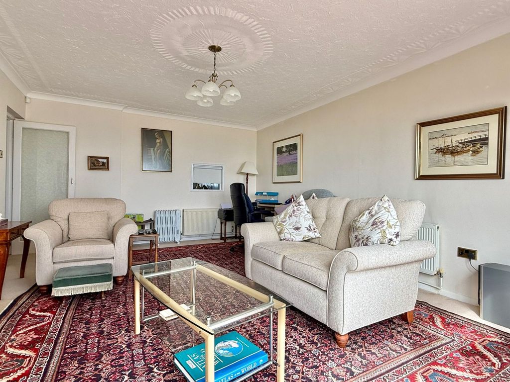 Property photo 3 of 11 Enrn0470