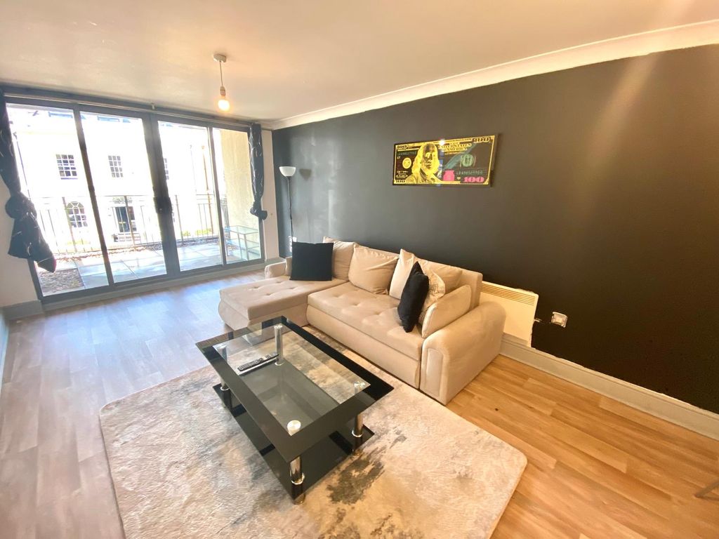 Property photo 3 of 11 Gallery