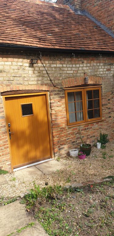 Property photo 2 of 34