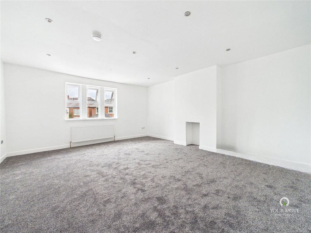 Property photo 3 of 19 Picture No. 24