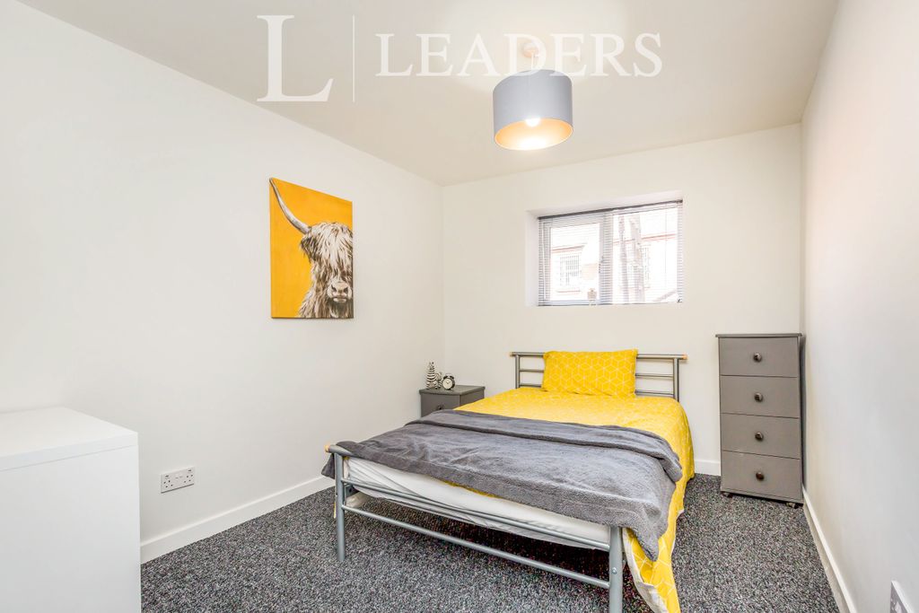 Property photo 1 of 9 c00c19B8-Db2F-401B-B