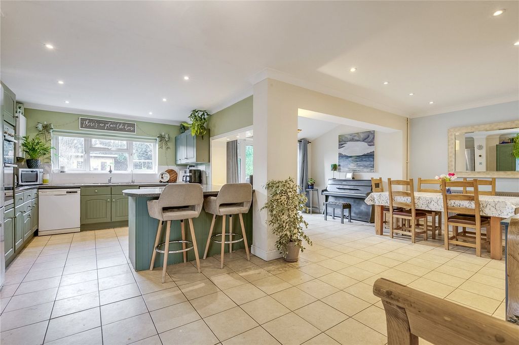 Property photo 2 of 22 Picture No. 09