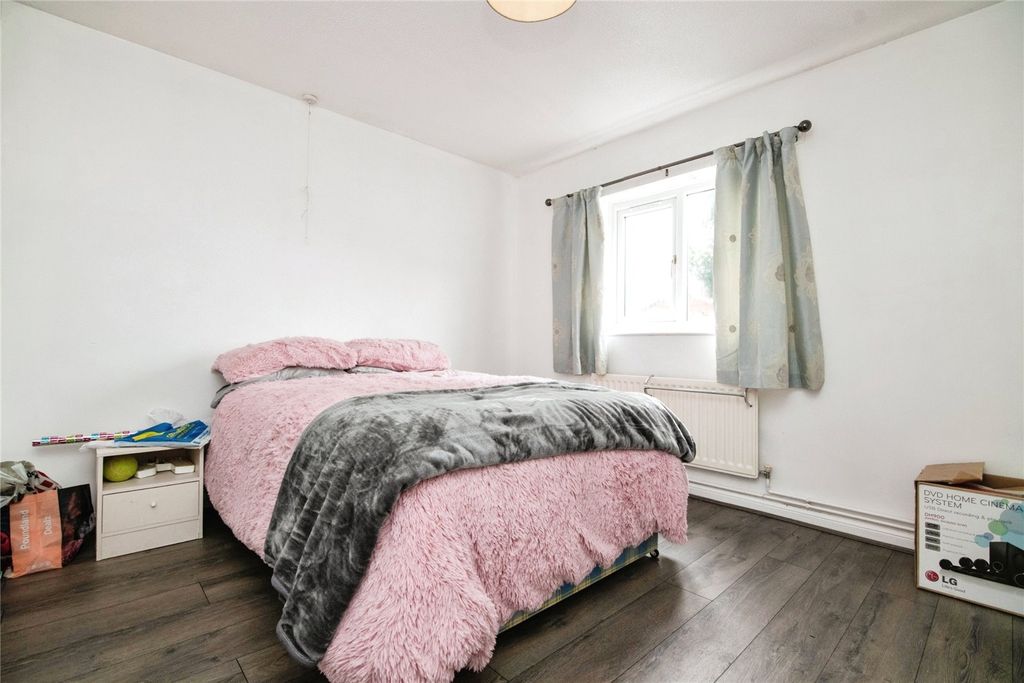 Property photo 3 of 15 Photography